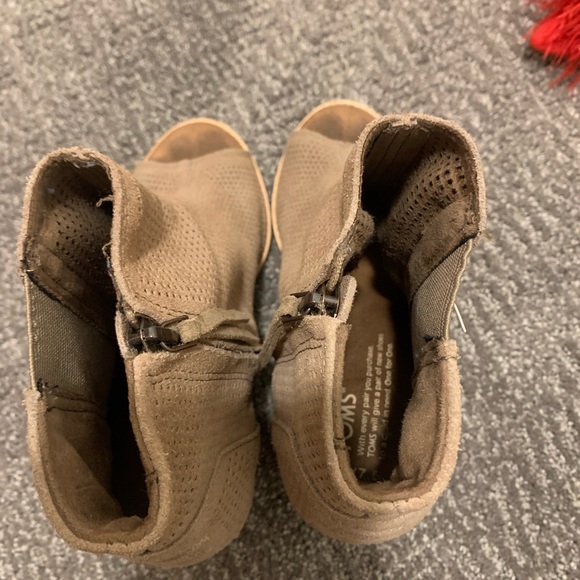 Tan Toms heels - Picture 5 of 6